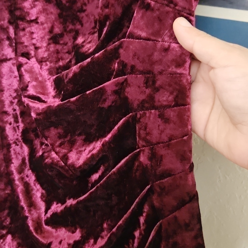 Eliza J Velvet Wine color One Sleeve Dress Date Night Formal Sexy Flirty - Picture 6 of 11